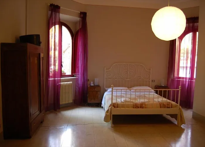 Отель Casa Betania Кортона