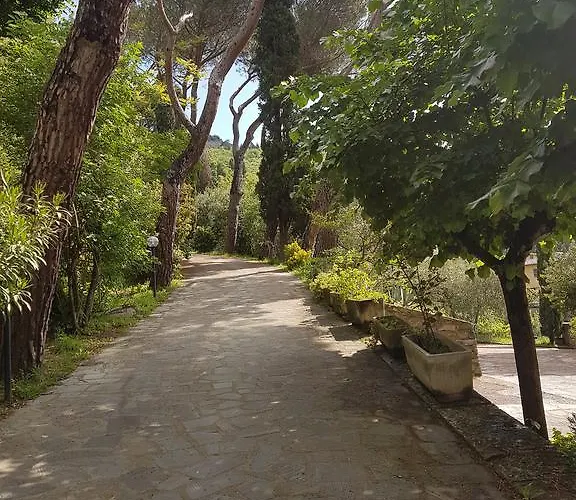 Casa Betania فندق 3*